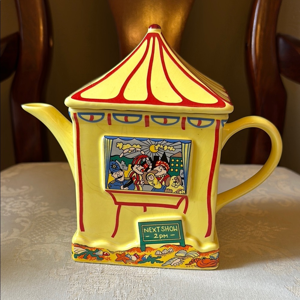Vintage, rare Cockleshell Cove made by Wade Punch and Judy English teapot
